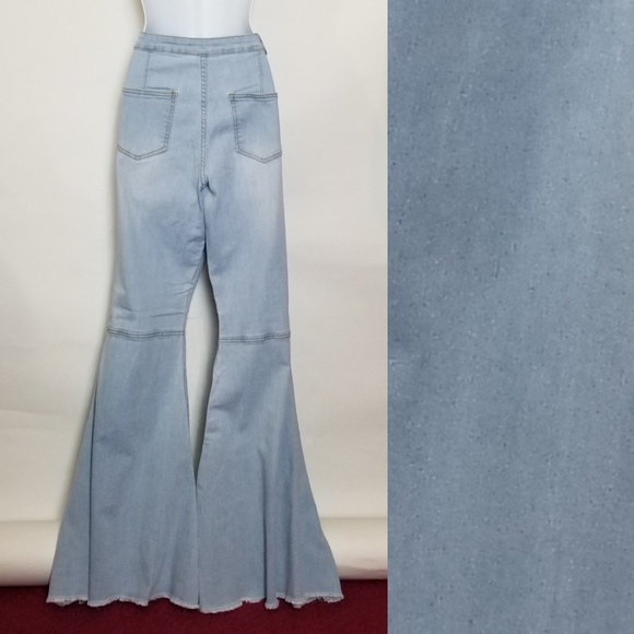 Bell Bottom Wide Leg Light Wash Jeans - Picture 4 of 8